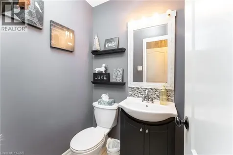 65 Niska Drive Waterdown ON L8B 0M4