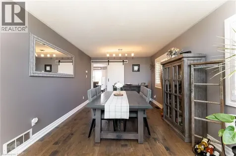 65 Niska Drive Waterdown ON L8B 0M4