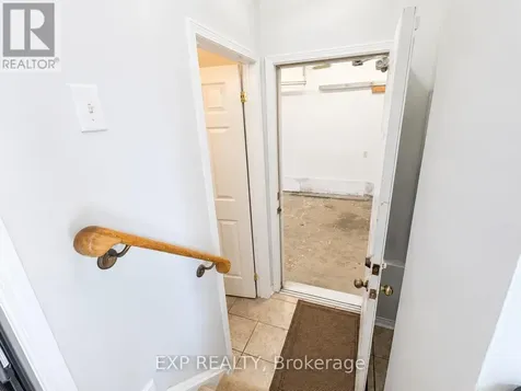 24 Lovell Crescent Brantford ON N3T 6P3