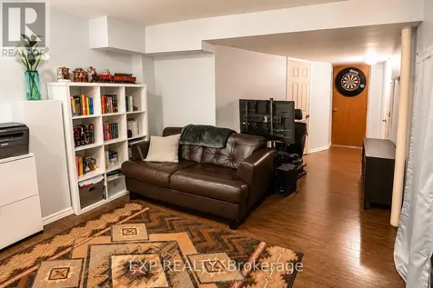 24 Lovell Crescent Brantford ON N3T 6P3