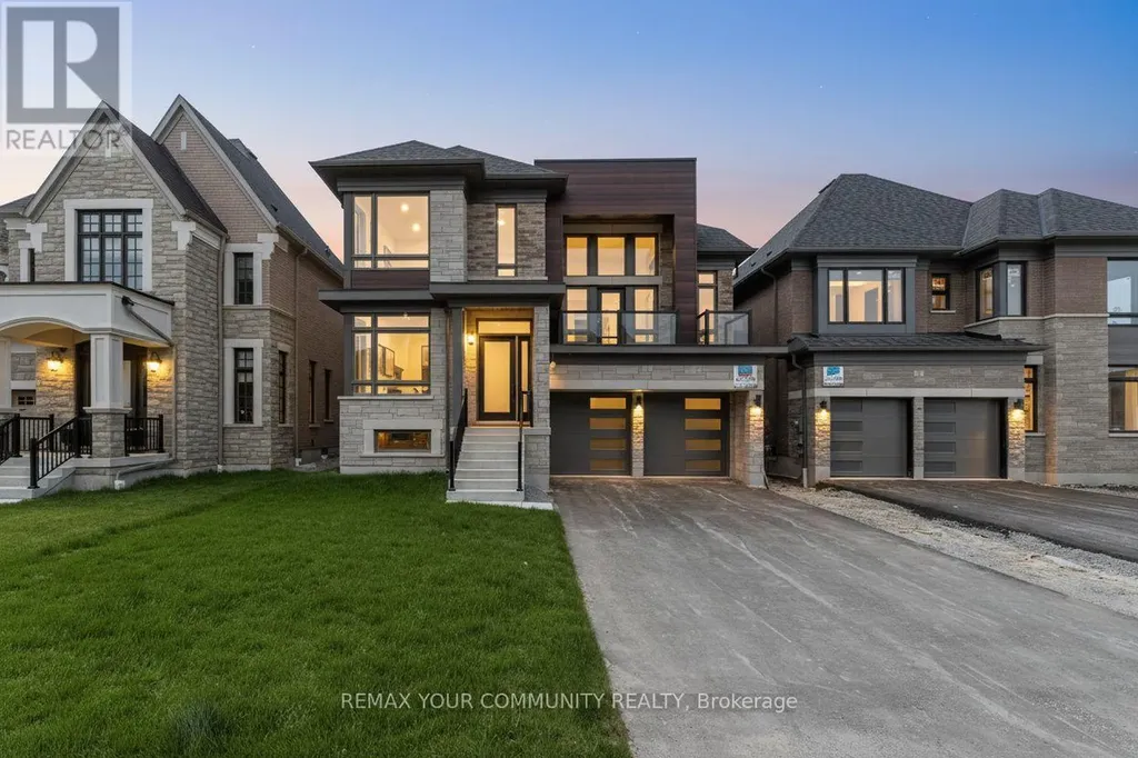 5 Garriock Hall Avenue King (king City) ON L7B 1K5