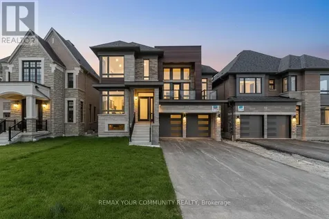 5 Garriock Hall Avenue King (king City) ON L7B 1K5
