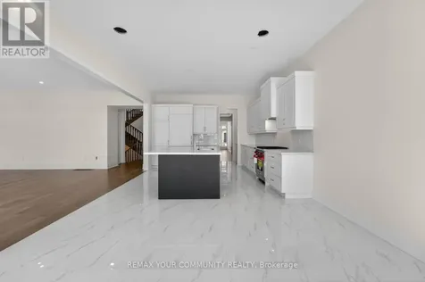 5 Garriock Hall Avenue King (king City) ON L7B 1K5
