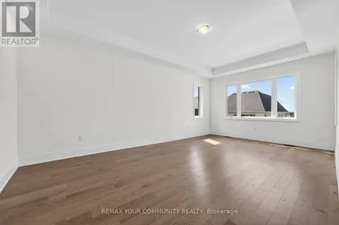 5 Garriock Hall Avenue King (king City) ON L7B 1K5