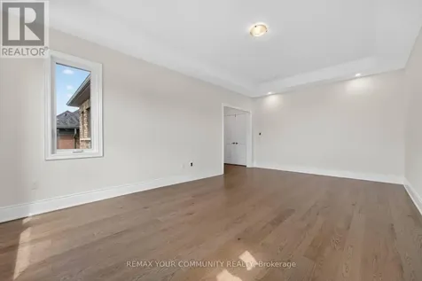 5 Garriock Hall Avenue King (king City) ON L7B 1K5