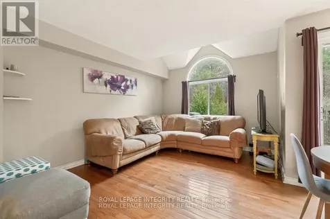 106 Blackdome Crescent Ottawa ON K2T 1B1