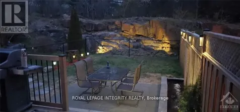 106 Blackdome Crescent Ottawa ON K2T 1B1