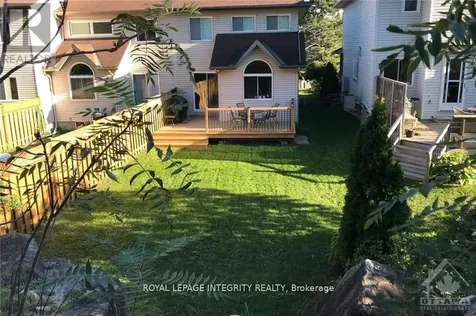 106 Blackdome Crescent Ottawa ON K2T 1B1
