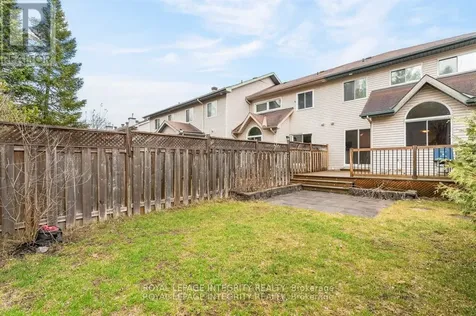 106 Blackdome Crescent Ottawa ON K2T 1B1
