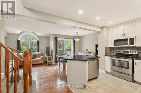 106 Blackdome Crescent Ottawa ON K2T 1B1