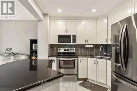 106 Blackdome Crescent Ottawa ON K2T 1B1