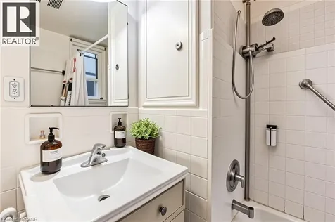 172 Markland Street Hamilton ON L8P 2K5