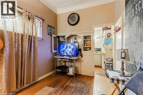 172 Markland Street Hamilton ON L8P 2K5