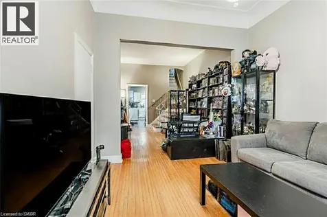 172 Markland Street Hamilton ON L8P 2K5