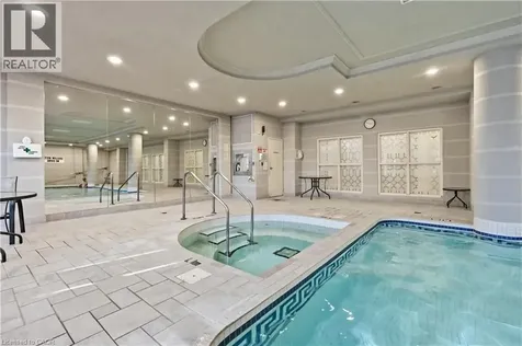 442 Maple Avenue Burlington ON L7S 2L7