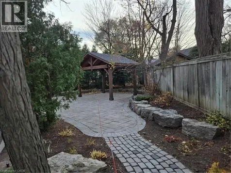 442 Maple Avenue Burlington ON L7S 2L7