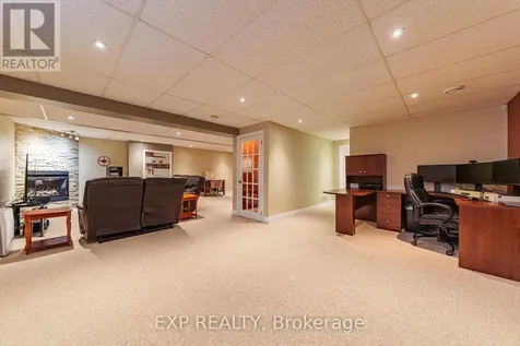 1496 Queensdale Avenue Ottawa ON K1T 4G3