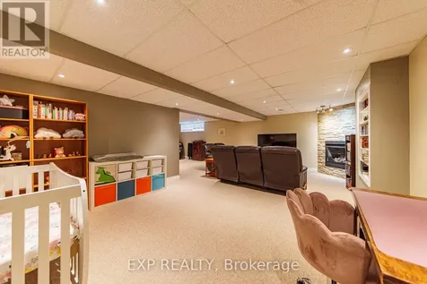 1496 Queensdale Avenue Ottawa ON K1T 4G3