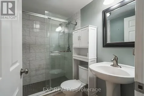 1496 Queensdale Avenue Ottawa ON K1T 4G3