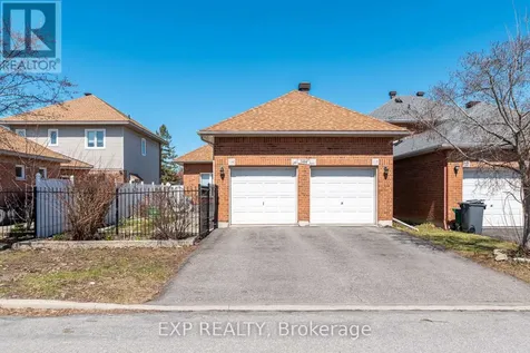 1496 Queensdale Avenue Ottawa ON K1T 4G3