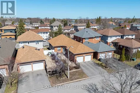 1496 Queensdale Avenue Ottawa ON K1T 4G3