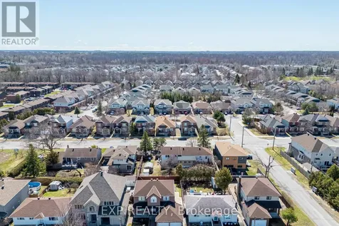 1496 Queensdale Avenue Ottawa ON K1T 4G3