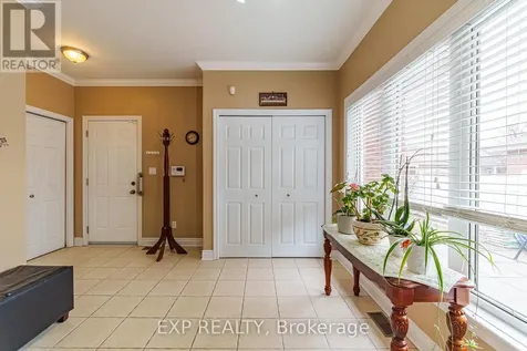 1496 Queensdale Avenue Ottawa ON K1T 4G3