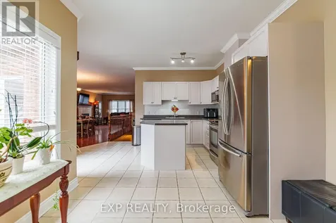 1496 Queensdale Avenue Ottawa ON K1T 4G3