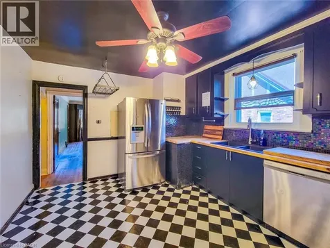 135 Wexford Avenue South Hamilton ON L8K 2N9