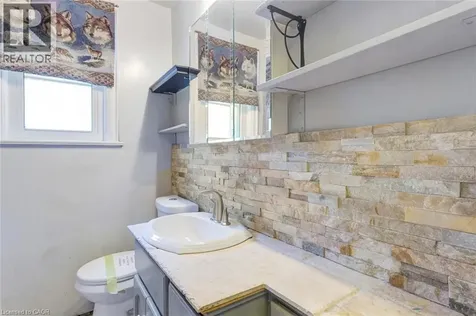 135 Wexford Street South Hamilton ON L8K 2N9