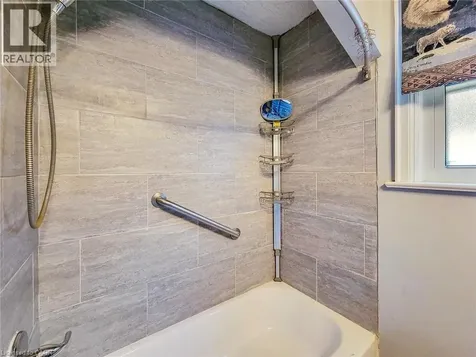 135 Wexford Street South Hamilton ON L8K 2N9
