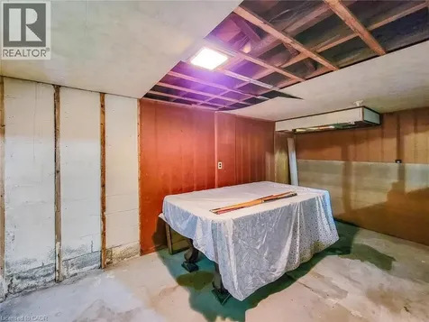 135 Wexford Street South Hamilton ON L8K 2N9