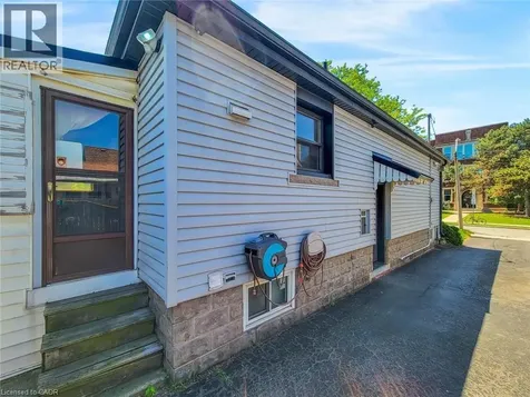 135 Wexford Street South Hamilton ON L8K 2N9