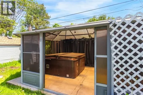 135 Wexford Street South Hamilton ON L8K 2N9