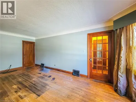 135 Wexford Street South Hamilton ON L8K 2N9