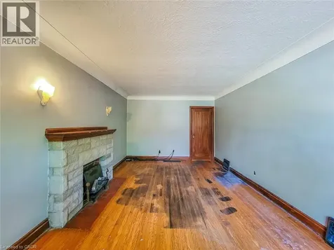 135 Wexford Avenue South Hamilton ON L8K 2N9