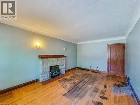135 Wexford Avenue South Hamilton ON L8K 2N9
