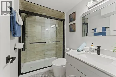 9248 Esplanade Drive Windsor ON N8R 1J1