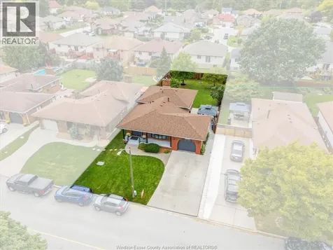 9248 Esplanade Drive Windsor ON N8R 1J1
