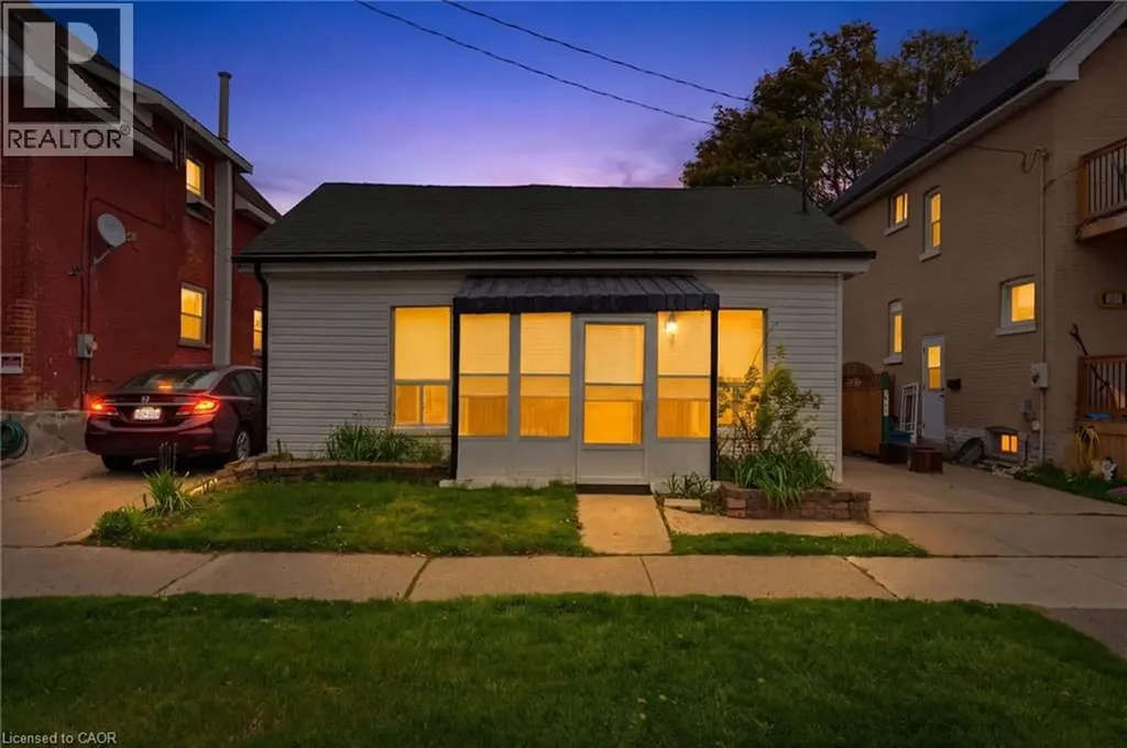 291 Park Avenue Brantford ON N3S 5L2