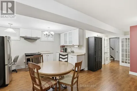 28 Clark Street Collingwood ON L9Y 0H9