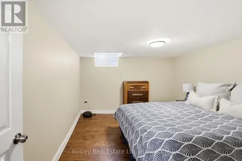 28 Clark Street Collingwood ON L9Y 0H9