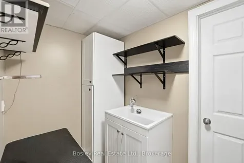 28 Clark Street Collingwood ON L9Y 0H9