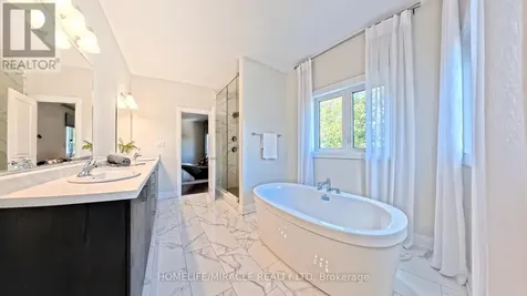 63 Ian Ormston Drive Kitchener ON N2P 0K2