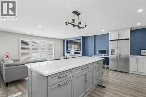 44 Oakhurst Crescent Kitchener ON N2B 3K3