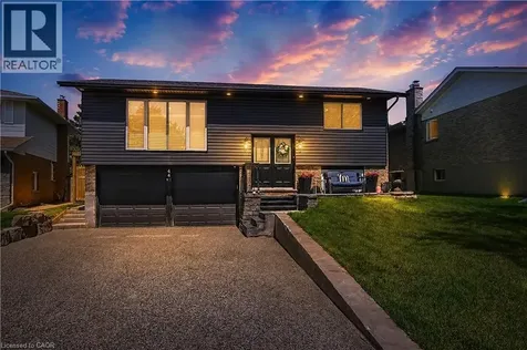 44 Oakhurst Crescent Kitchener ON N2B 3K3