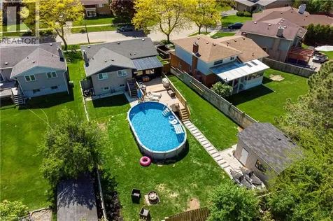 44 Oakhurst Crescent Kitchener ON N2B 3K3