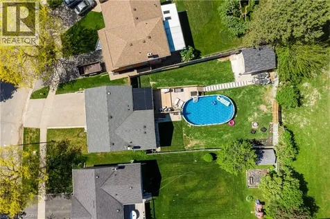 44 Oakhurst Crescent Kitchener ON N2B 3K3