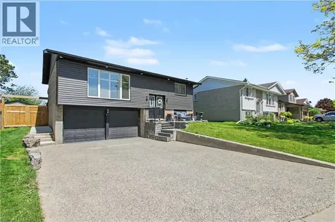 44 Oakhurst Crescent Kitchener ON N2B 3K3