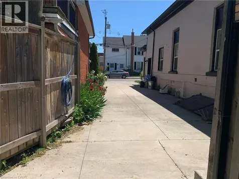 405 Macnab Street North Hamilton ON L8L 1L2